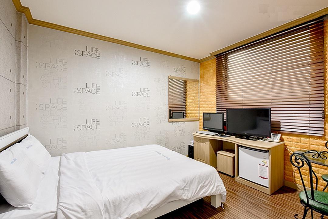 Queen Motel Andong Zewnętrze zdjęcie