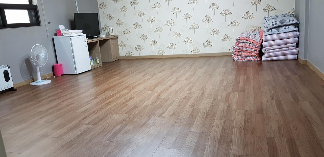 Queen Motel Andong Zewnętrze zdjęcie